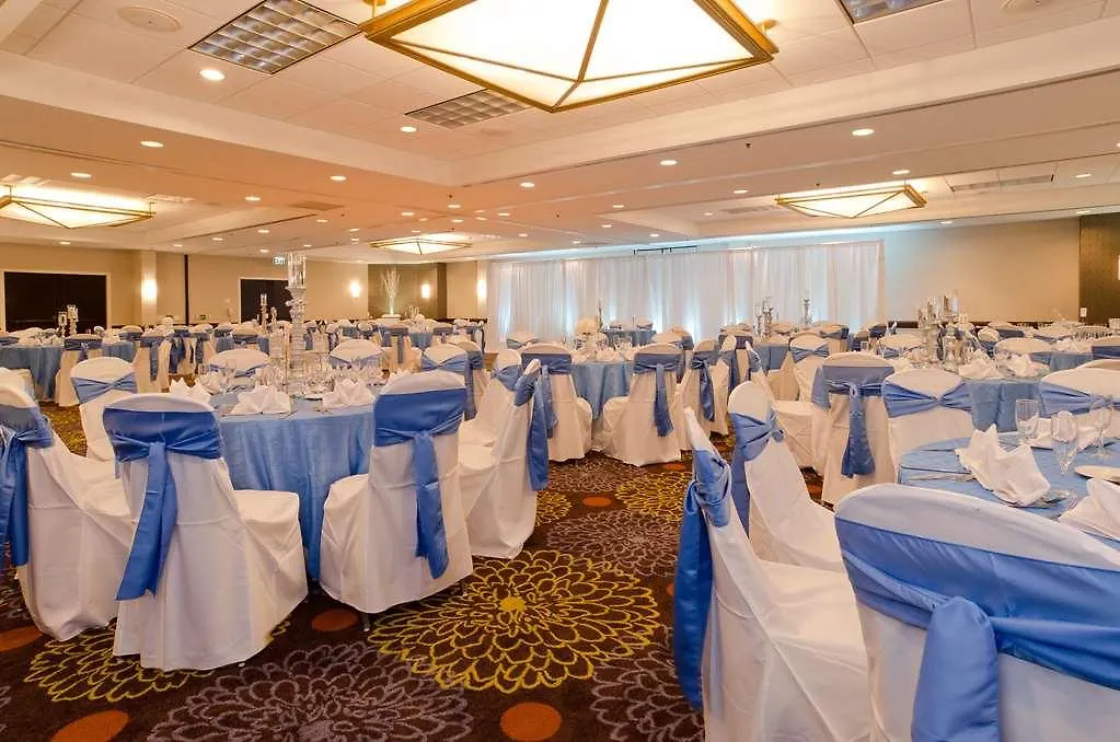 Doubletree Suites By Hilton Charlotte/Southpark 3*, Charlotte