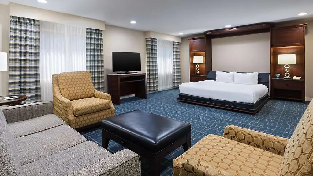 Doubletree Suites By Hilton Charlotte/Southpark 3*, Charlotte USA