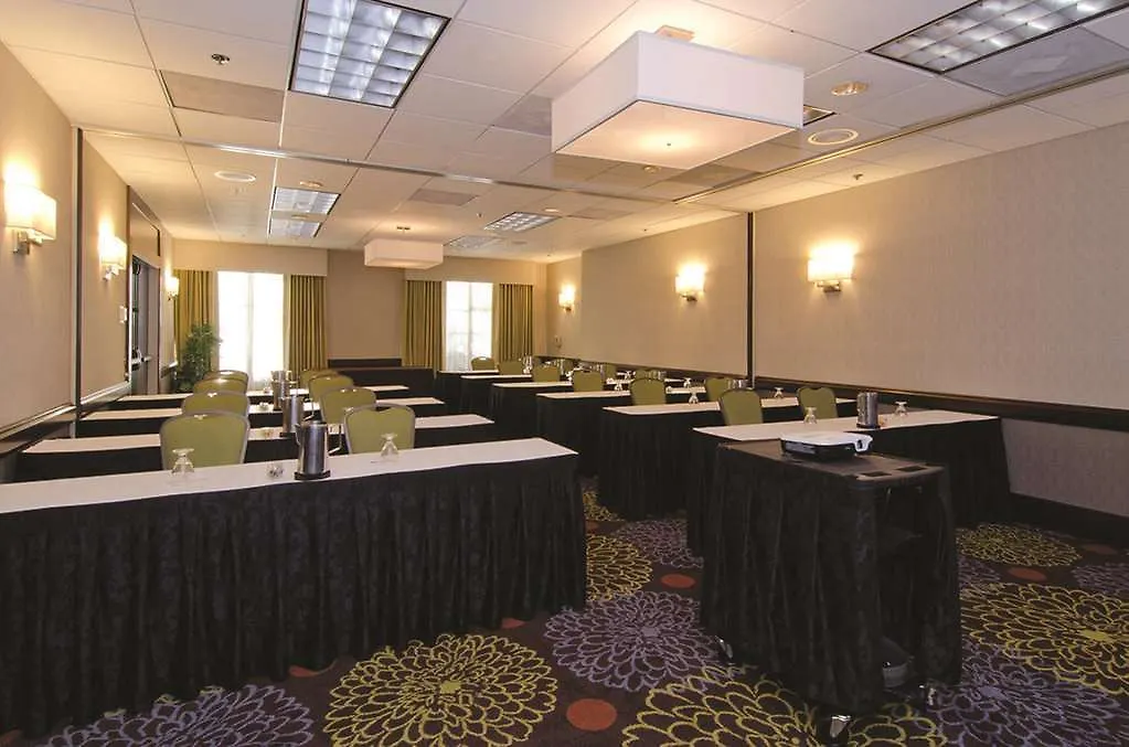 Doubletree Suites By Hilton Charlotte/Southpark 3*, Charlotte USA
