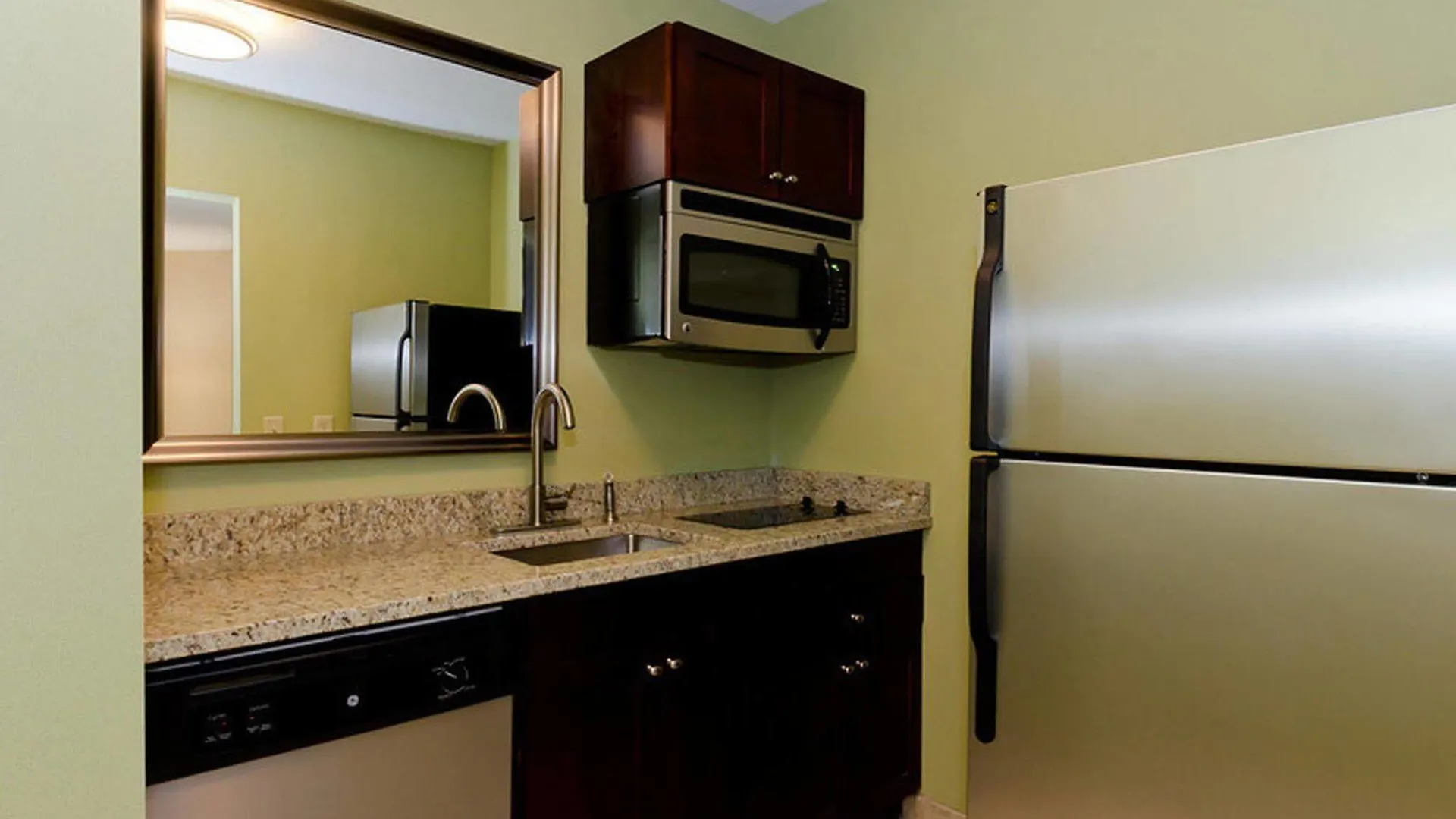 Doubletree Suites By Hilton Charlotte/Southpark Hotel