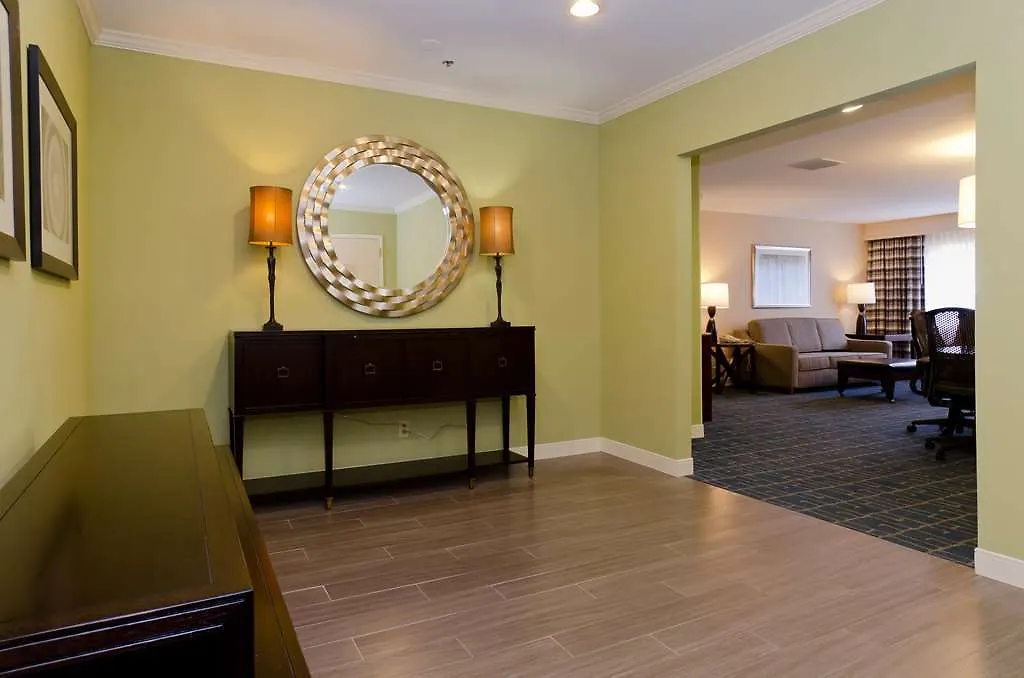 Doubletree Suites By Hilton Charlotte/Southpark Hotel
